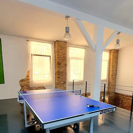 Stylisches Loft Mit Terrasse, Zentral & Eventgeeignet Casa de Férias Mannheim